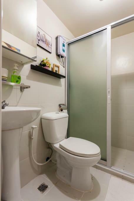 Jen'S Paranaque City Apartment Manila Dış mekan fotoğraf